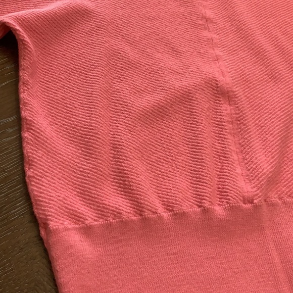 Talbots pink crew neck long sleeve merino wool knit sweater MED - Picture 11 of 16